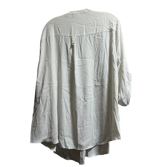 Torrid White Harper Long Sleeve Blouse - Size 3 - Picture 7 of 7